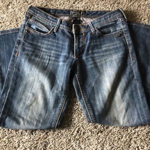 Seven7 crop jeans